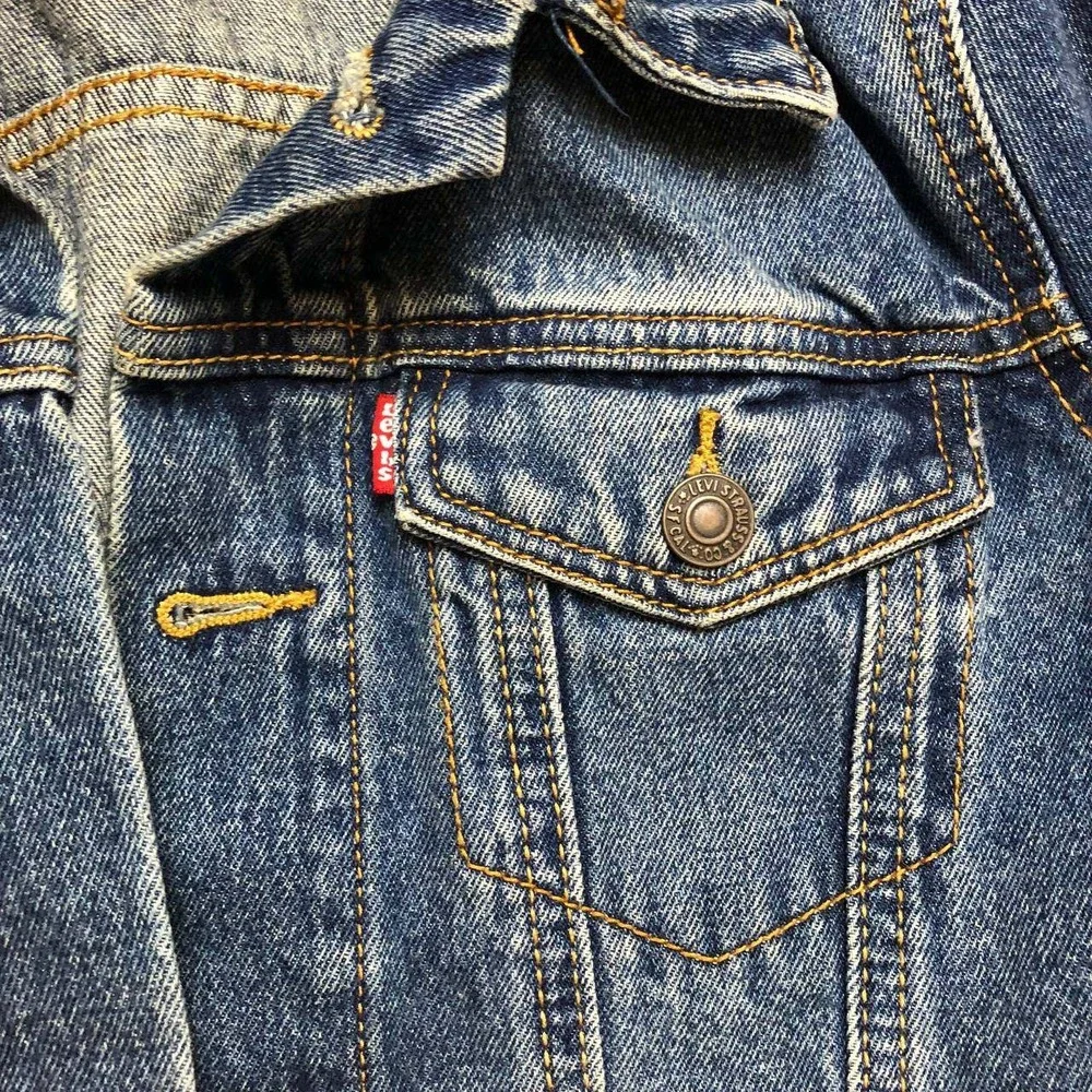 Levi's Type 3 Trucker Denim Jacket Boys Large‎ Blue Medium Wash